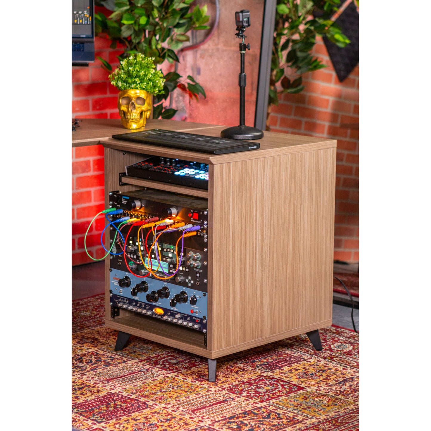 Gator Frameworks GFW-ELITEDESKRK Elite Series 10U Desk Rack