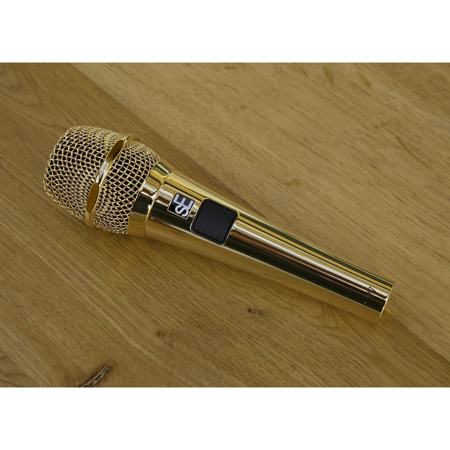 sE Electronics V7PTTGO Supercardioid Dynamic Mic With Push-To-Talk