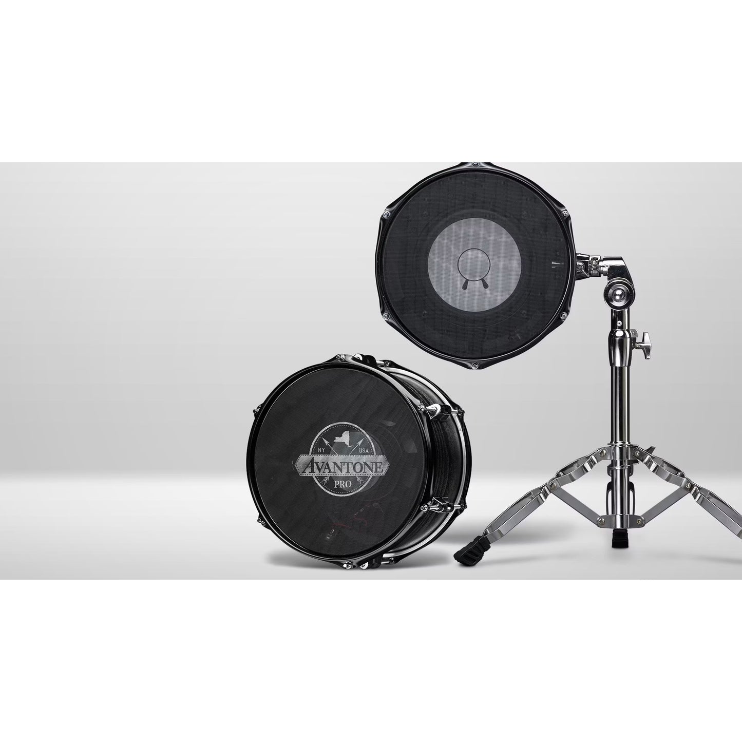 208325_Avantone-Pro-KICK-Dynamic-Sub-Frequency-Drum-Mic-With-Stand_ALT08sqr