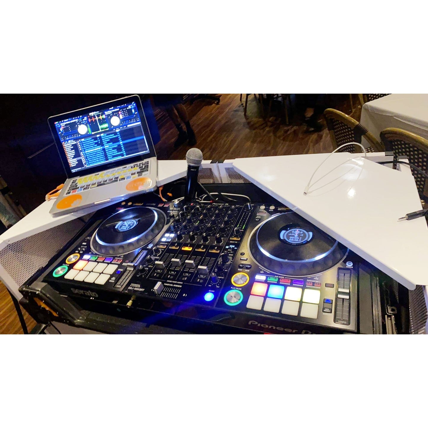 ProX Universal Set of Corner Shelves for DJ Facades | Black