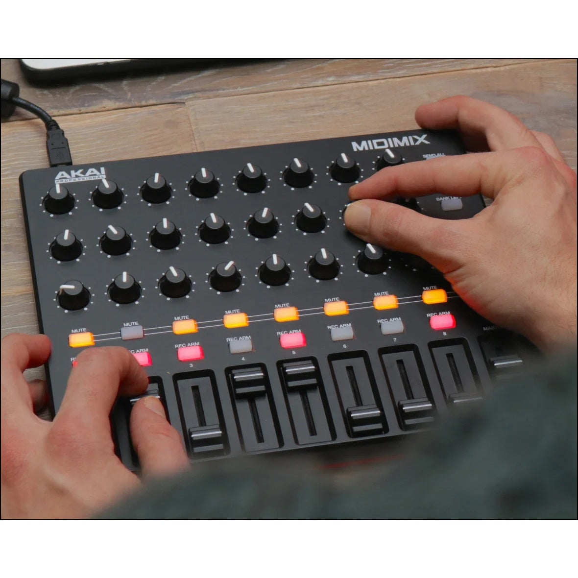 Akai MIDIMIX Compact Portable Mixer/DAW Controller