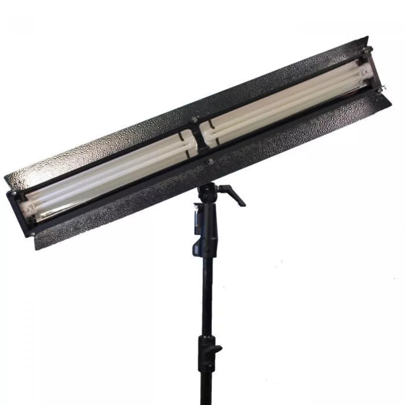 IKAN L200D Two Bulb Studio/Field Fluorescent Fixture