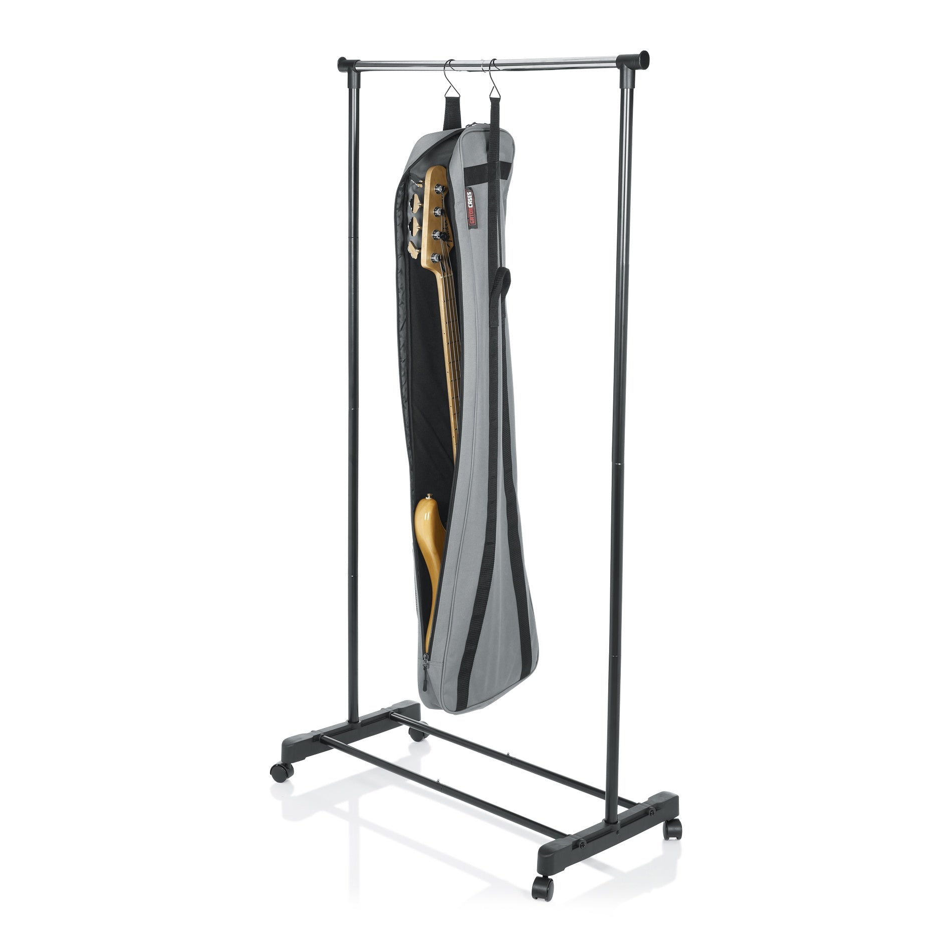 102822_Gator-GCB-BASS-Closet-Hanging-Bag-For-Bass-Guitars_ALT01sqr