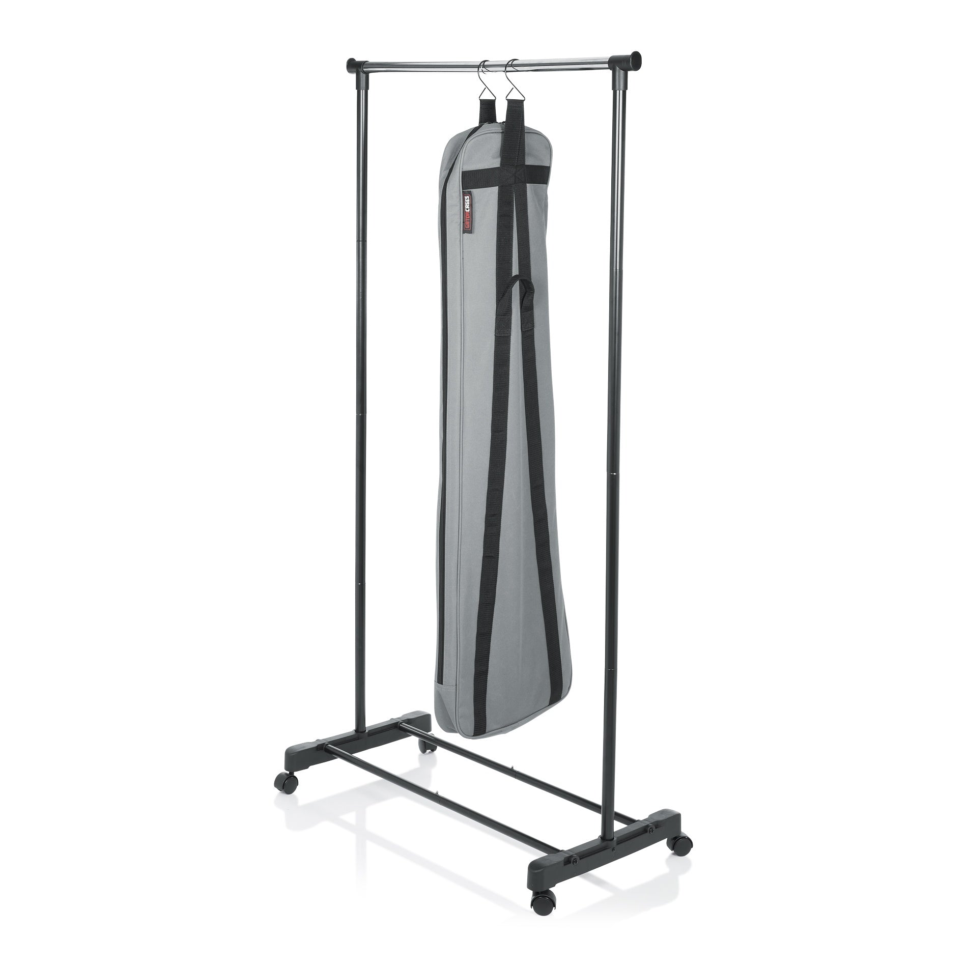 102822_Gator-GCB-BASS-Closet-Hanging-Bag-For-Bass-Guitars_ALT02sqr