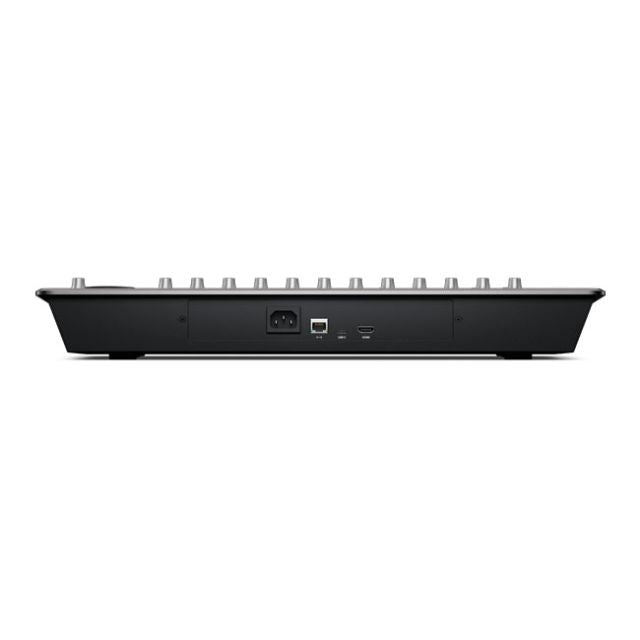 105982_Blackmagic-Design-Fairlight-Desktop-Console-Audio-Control-Surface_ALT03sqr