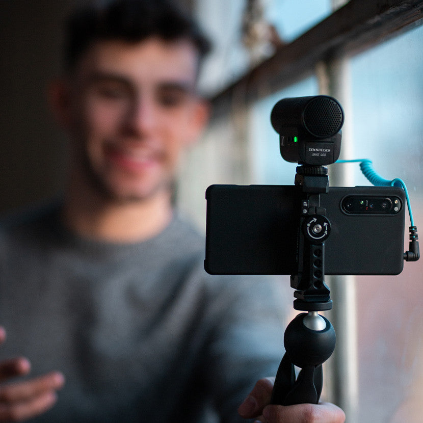 Sennheiser MKE 400 Mobile Kit lifestyle 2