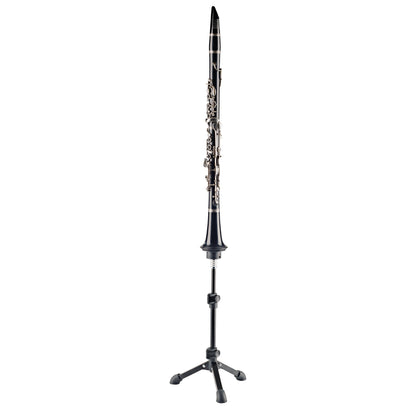 15282 reducing thread adapter in use on a tripod instrument stand with silver adapter beneath a clarinet bell holding the instrument upright, K&M
