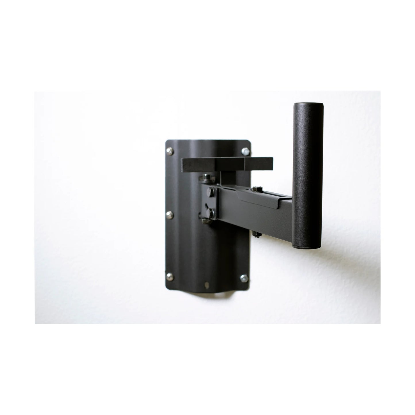119796_Ultimate-Support-JS-WMB100-Adjustable-Wall-Mount-Speaker-Bracket_ALT01sqr