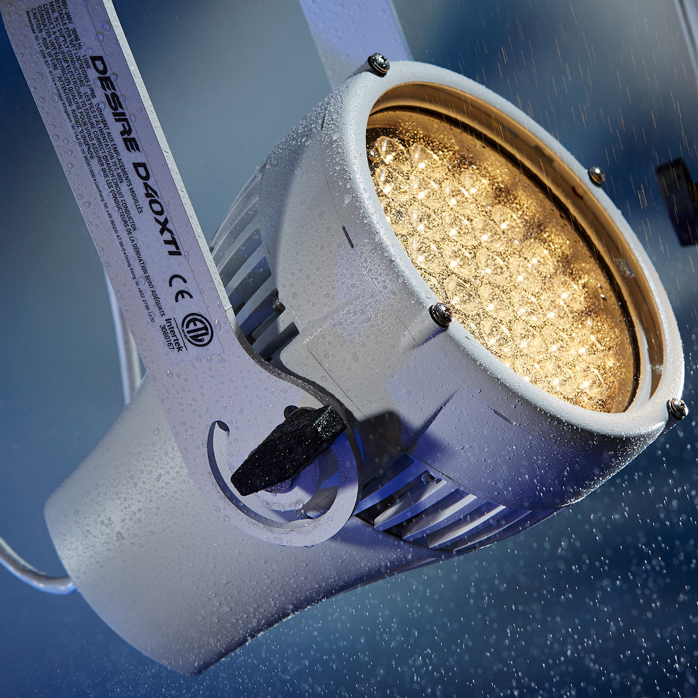 ETC Desire D40XTI Studio Tungsten LED Par Wash Light lifestyle