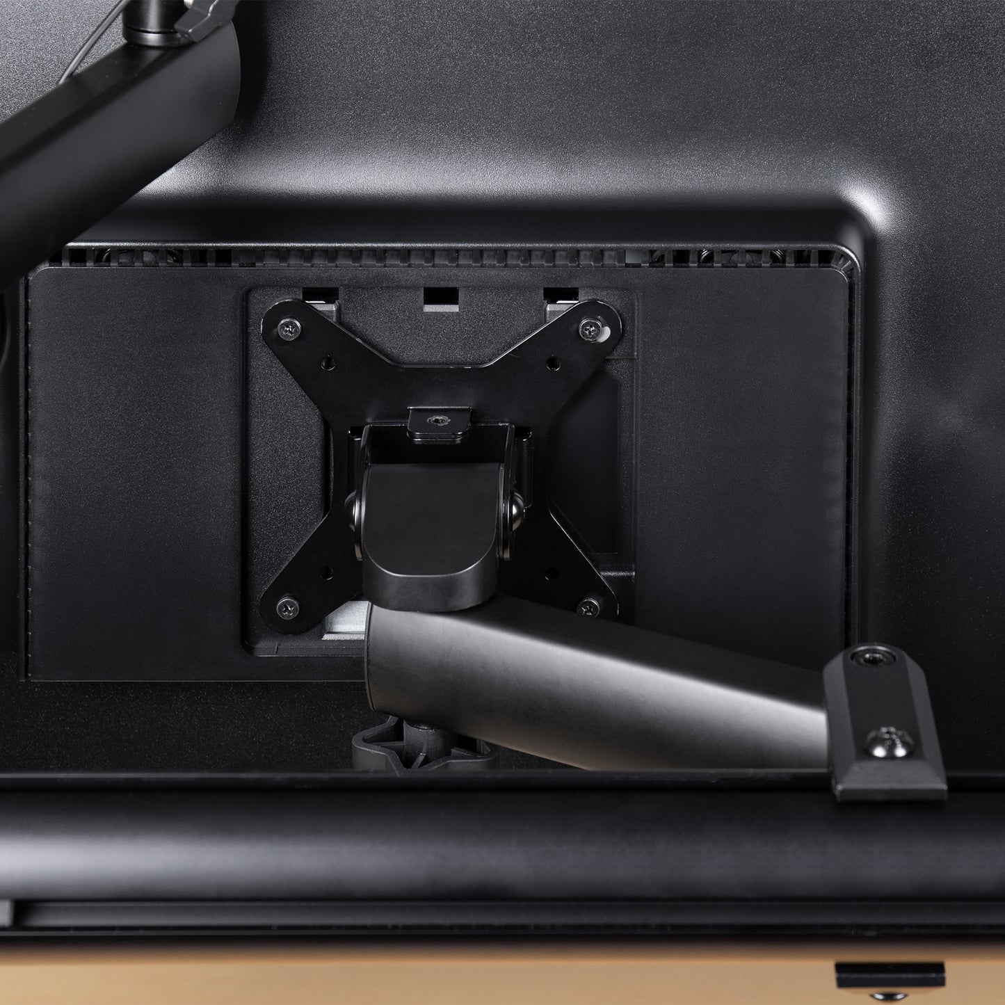 Gator GFW-ID-CTVESAEXTARM ID Series VESA Mount Extension Arm