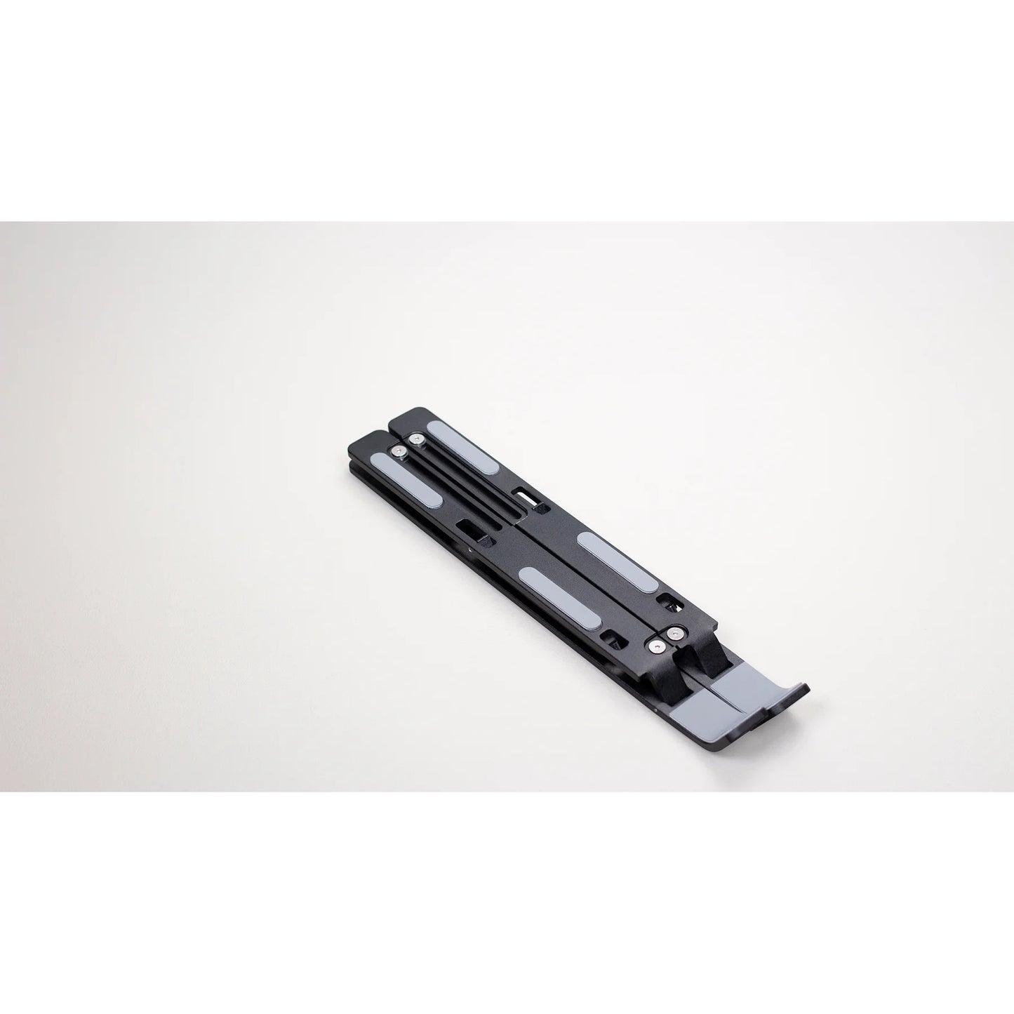 131387_Ultimate-Support-JS-MDS50-Ultra-Compact-Adjustable-Device-Stand_ALT14sqr