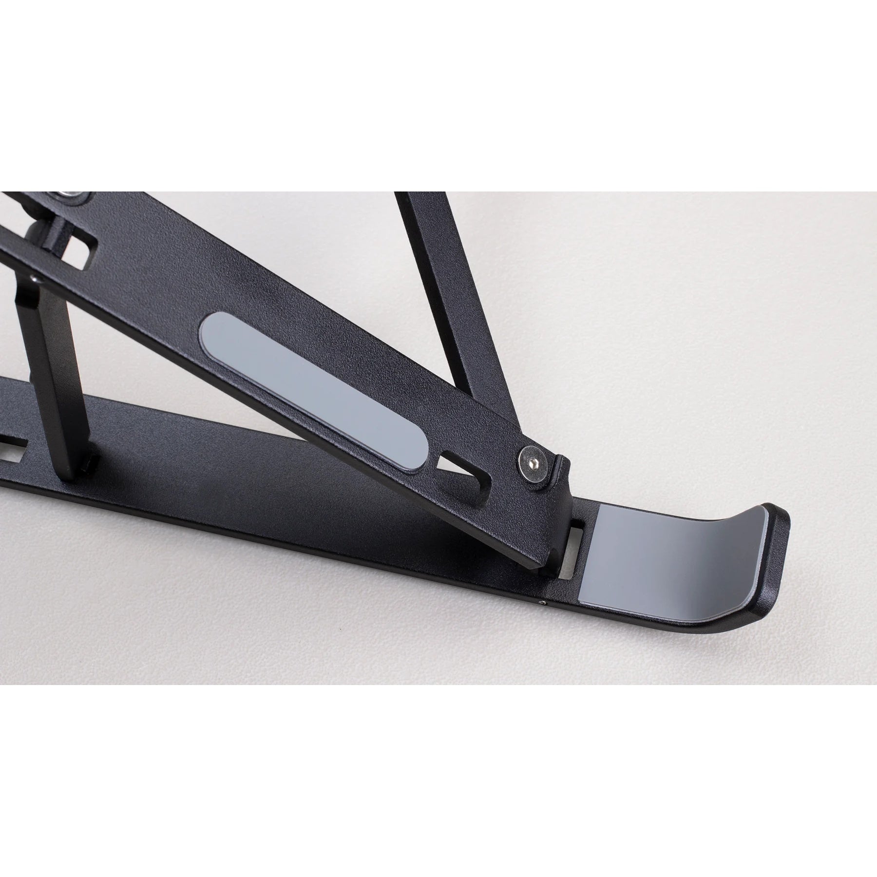 131387_Ultimate-Support-JS-MDS50-Ultra-Compact-Adjustable-Device-Stand_ALT21sqr