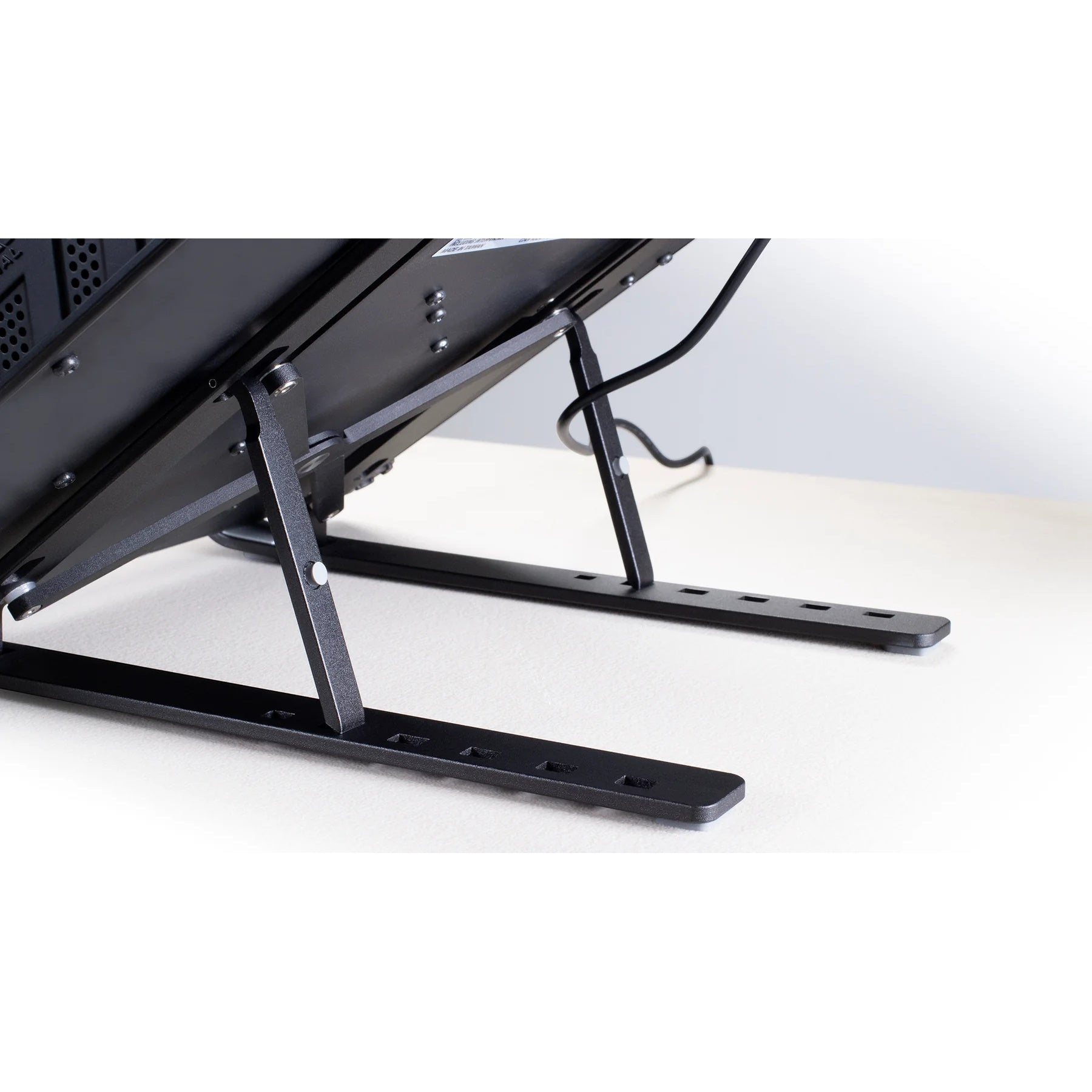 131387_Ultimate-Support-JS-MDS50-Ultra-Compact-Adjustable-Device-Stand_ALT35sqr