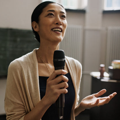 Sennheiser EW-DX MKE 2/835-S SET Wireless Microphone Combo System lifestyle