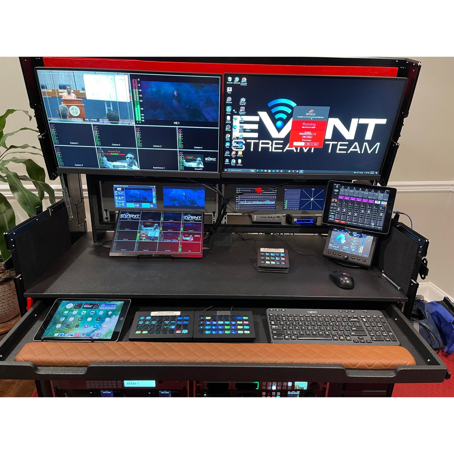 137388_ProX-Mobile-AV-Broadcasting-Workstation-Case-Portable-Rack-Desk-_-2x4U-Top-+-2x12U-Bottom-_-Silver_Black_ALT17sqr