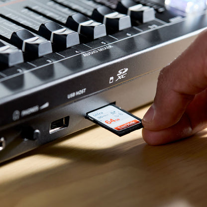 Roland VR-6HD Direct Streaming AV Mixer detail 1