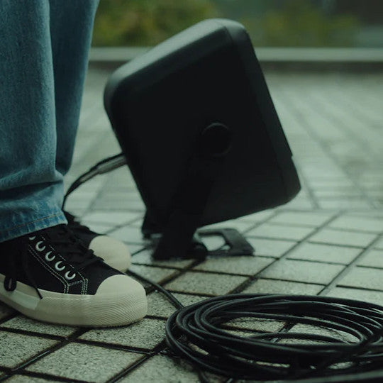 Yamaha STAGEPAS100 Portable Powered PA Speaker System lifestyle 2