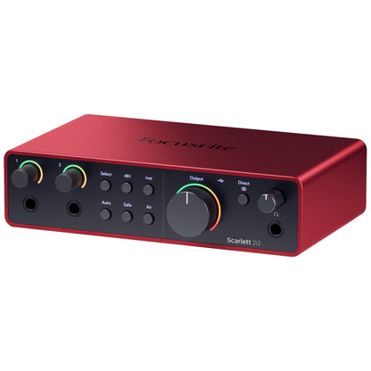 Focusrite Scarlett 2i2 4th Gen USB-C Audio Interface left