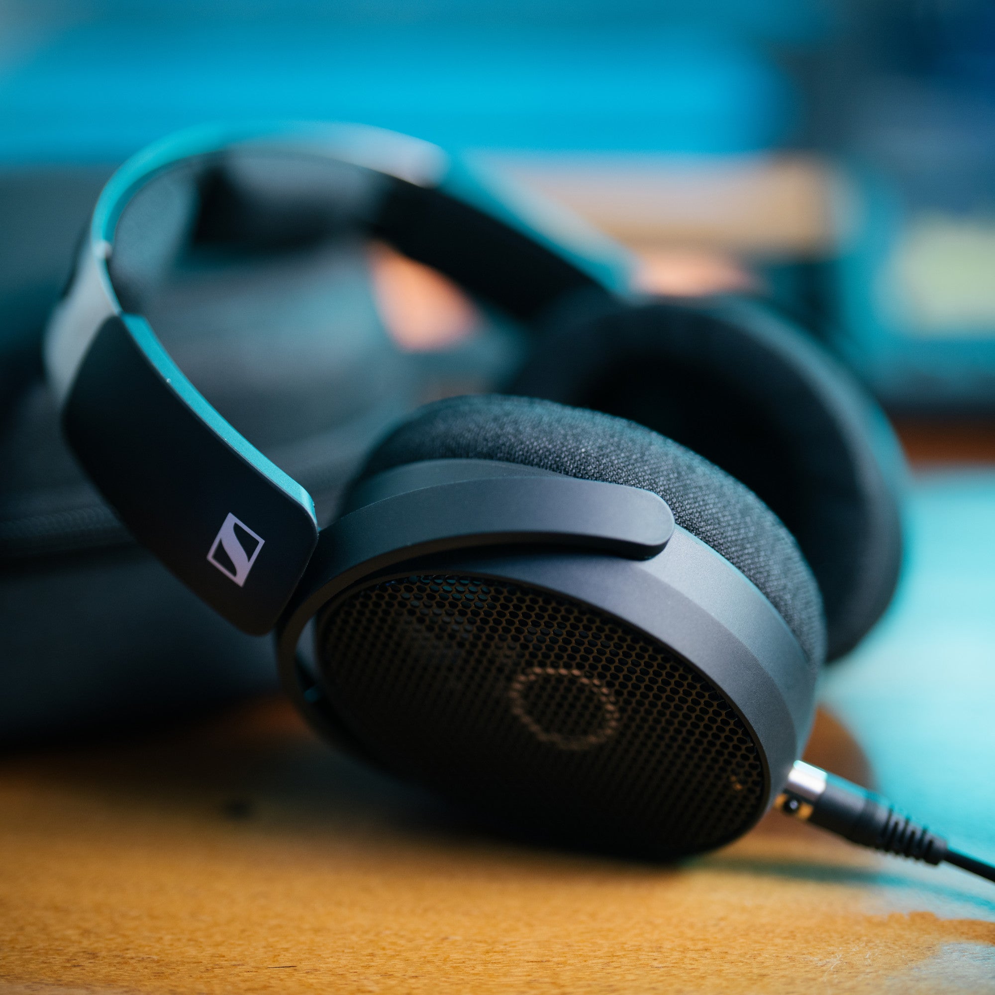 Sennheiser HD 490 PRO Professional Reference Studio Headphones