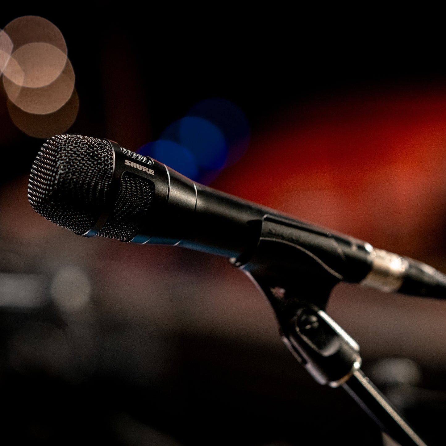 Shure Nexadyne 8/S Supercardioid Dynamic Vocal Microphone lifestyle 1