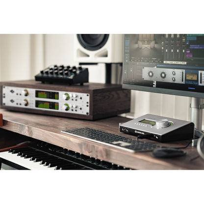 Universal Audio Apollo x4 Desktop Thunderbolt Audio Interface | UAD Analog Classics Pro
