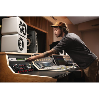 Universal Audio Apollo x16 18x20 Thunderbolt Interface | UAD Complete