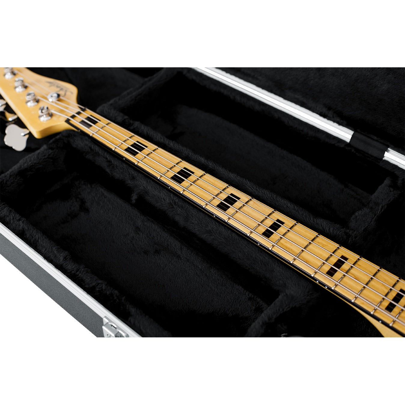 15753_Gator-GC-BASS-Molded-ABS-Hard-Case-For-Bass-Guitar_ALT04sqr