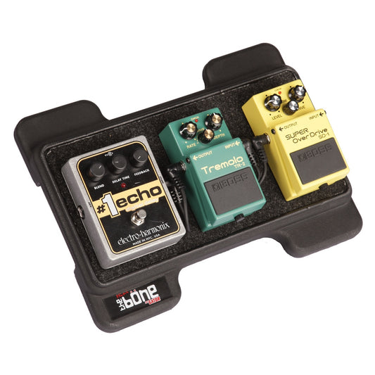 16006_Gator-G-MINI-BONE-Mini-Bone-Pedal-Board-w_-Carry-Bag_ALT01sqr