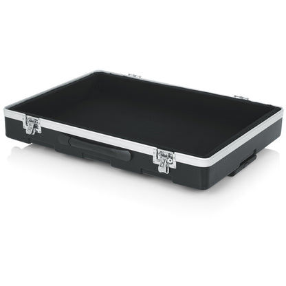 16010_Gator-G-MIX-20X30-20_-x-30_-Polyethylene-Mixer-Case-With-Wheels_ALT03sqr