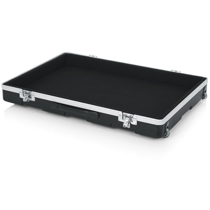 16012_Gator-G-MIX-24X36-Mixer-Case-With-Wheels---24_-x-36_-ATA-Molded_ALT03sqr