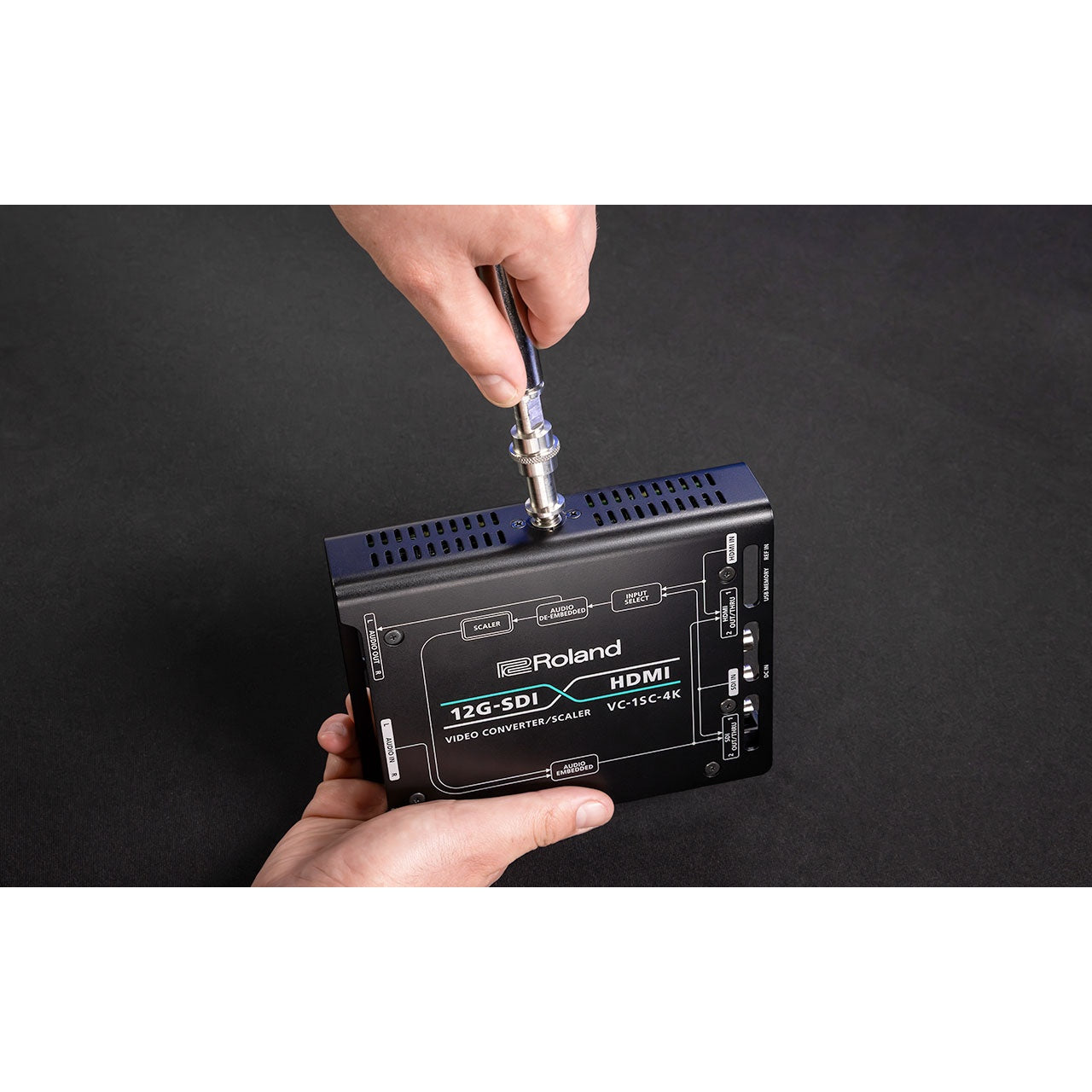 Roland 424981A VC-1SC-4K Compact 4K Video Converter and Scaler