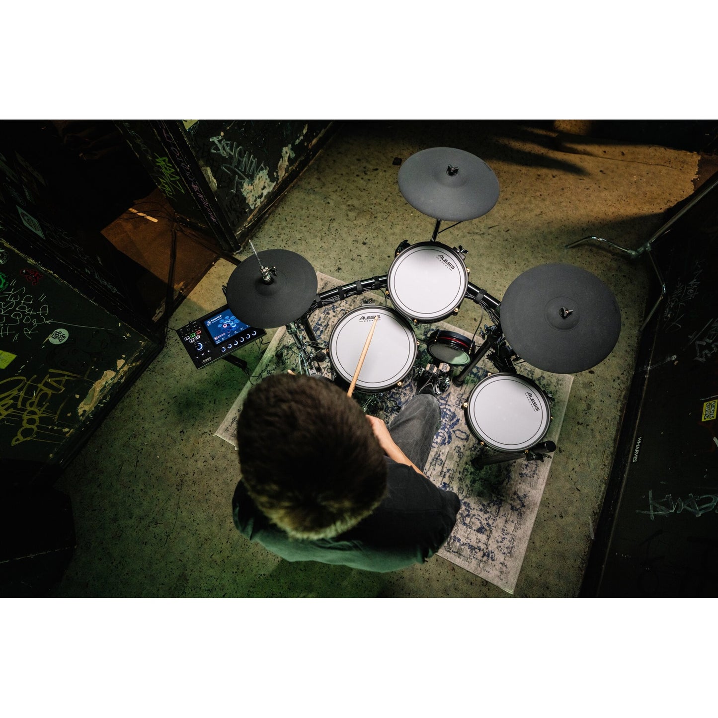 Alesis STRATACLUBXUS 7-Piece E-Drum Kit With Touchscreen Module