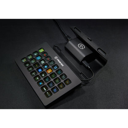 207950_Elgato-10GBW9901-Stream-Deck-Ethernet-Network-Dock_ALT04sqr