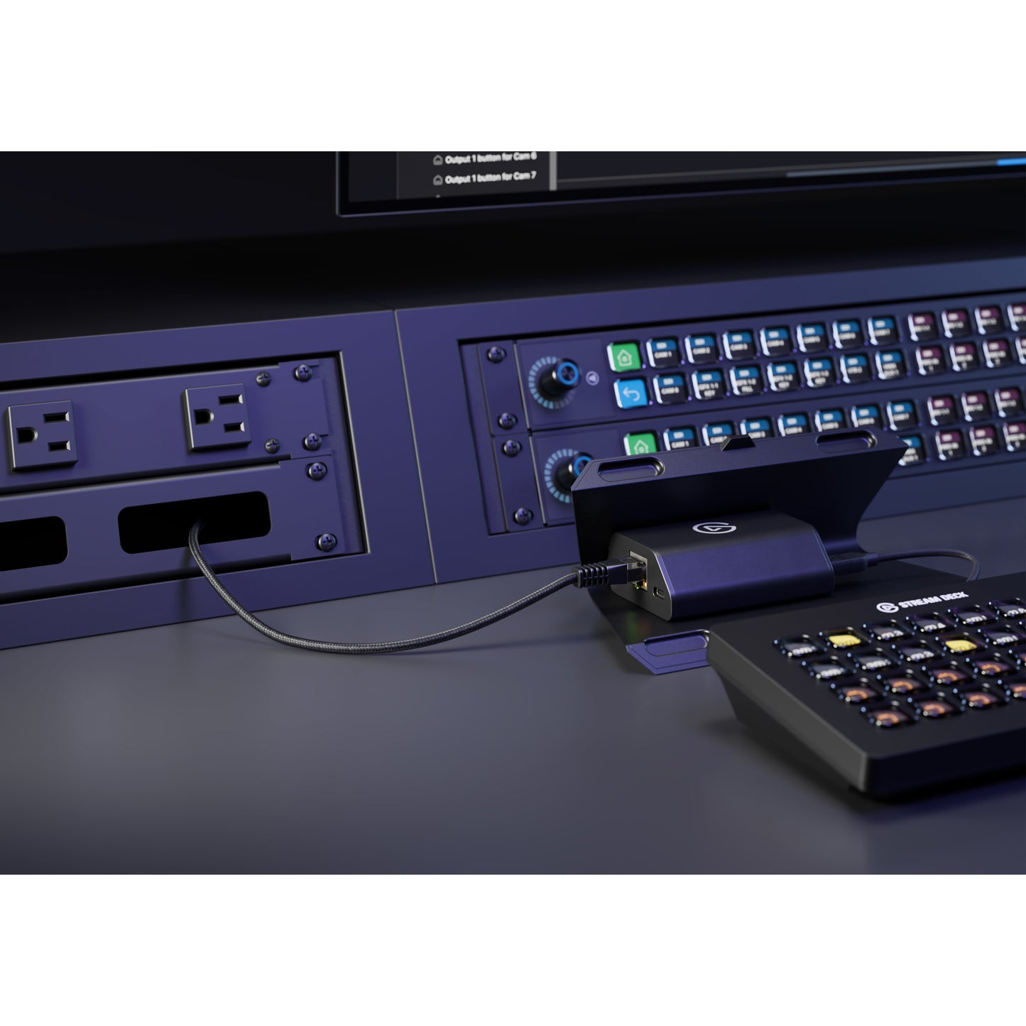 207950_Elgato-10GBW9901-Stream-Deck-Ethernet-Network-Dock_ALT07sqr