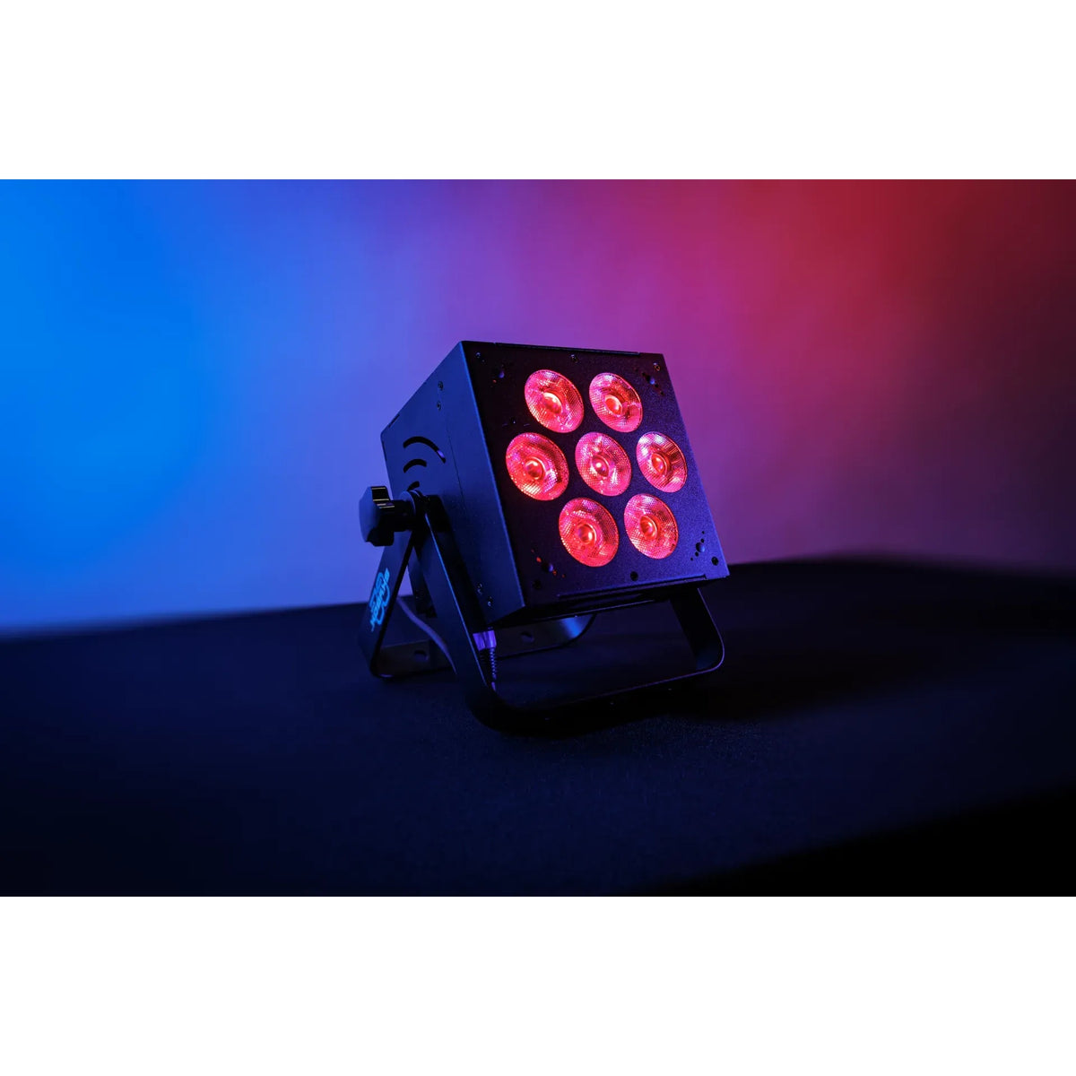 208892_Blizzard-124703-SkyBox-G2-Exa-RGBAW+UV-Battery-Wash-Fixture_ALT04sqr