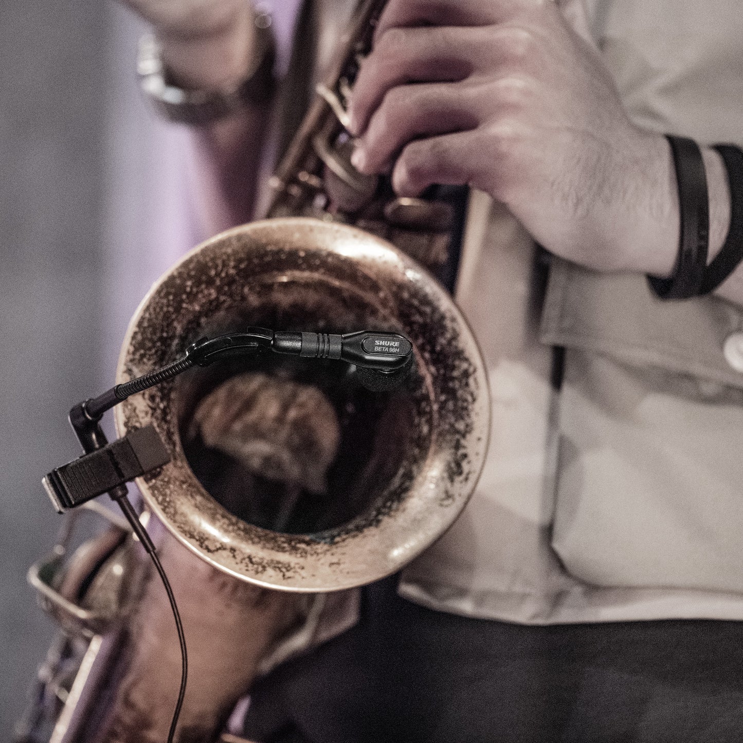 Shure BETA 98H/C Mini Instrument Microphone lifestyle