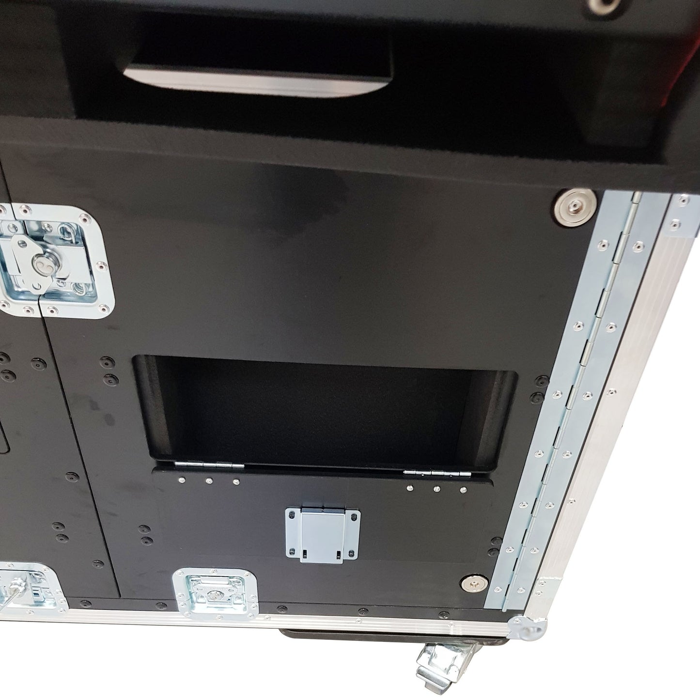 45930_ProX-Flip-Ready-Hydraulic-Console-Case-For-Digital-Audio-Consoles-_-Midas-M32-_-None-_-Fixed_ALT14sqr