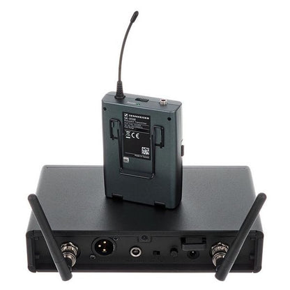Sennheiser XSW 2-ME2 Wireless Lavalier Microphone System