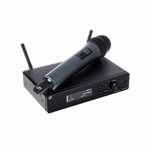 Sennheiser XSW 2-835 UHF Wireless Handheld Microphone System