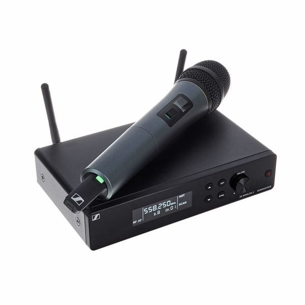Sennheiser XSW 2-865 Wireless Handheld Microphone System