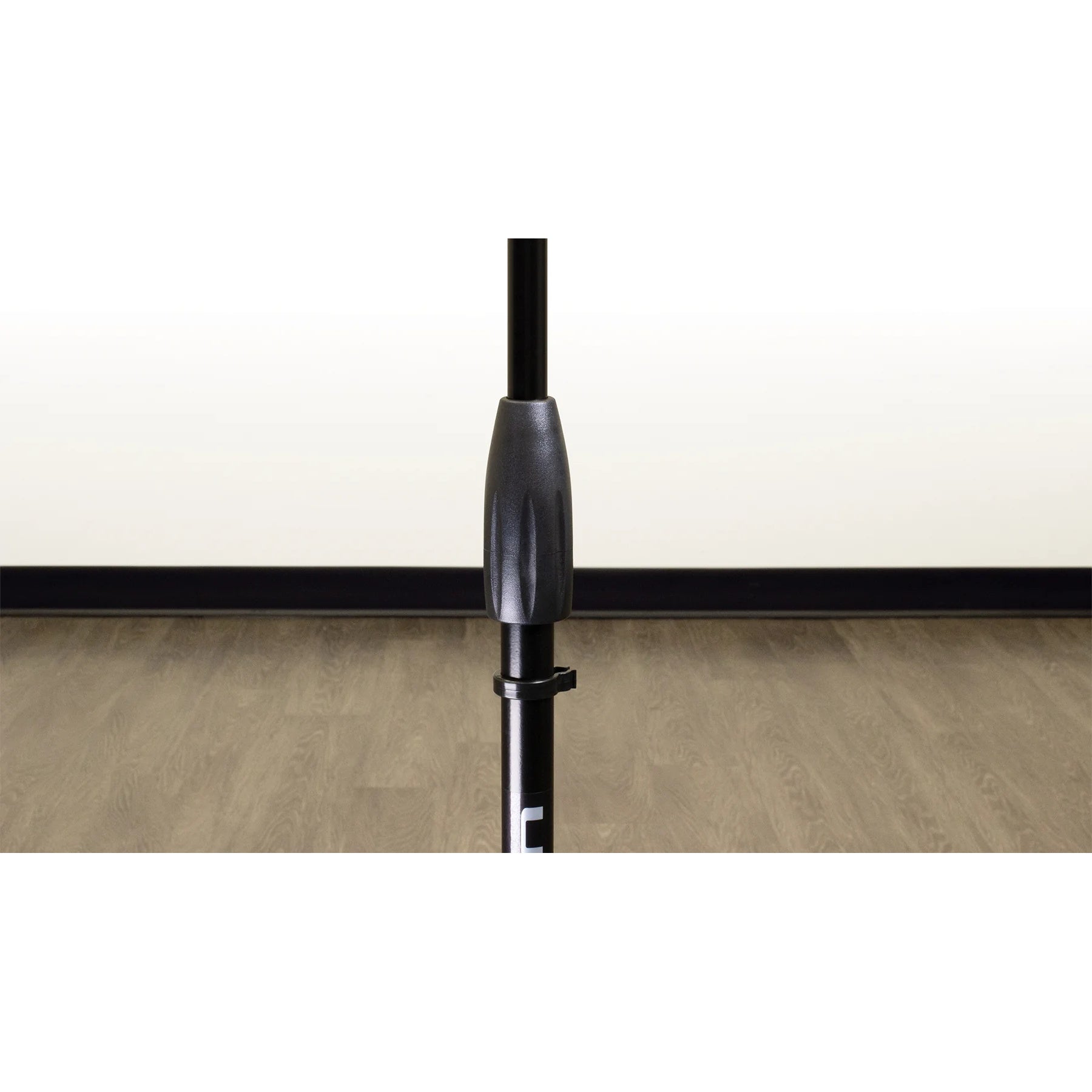 62955_Ultimate-Support-Pro-Series-R-Tripod-Microphone-Stand-With-Fixed-Boom-_-Standard_ALT16sqr