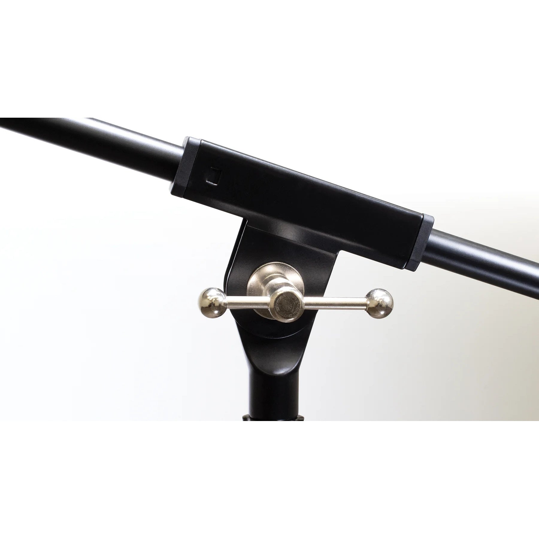 70268_Ultimate-Support-JamStands-Tripod-Mic-Stand-Height-Adjustable-Stand-_-With-Fixed-Length-Boom-31.5_ALT06sqr
