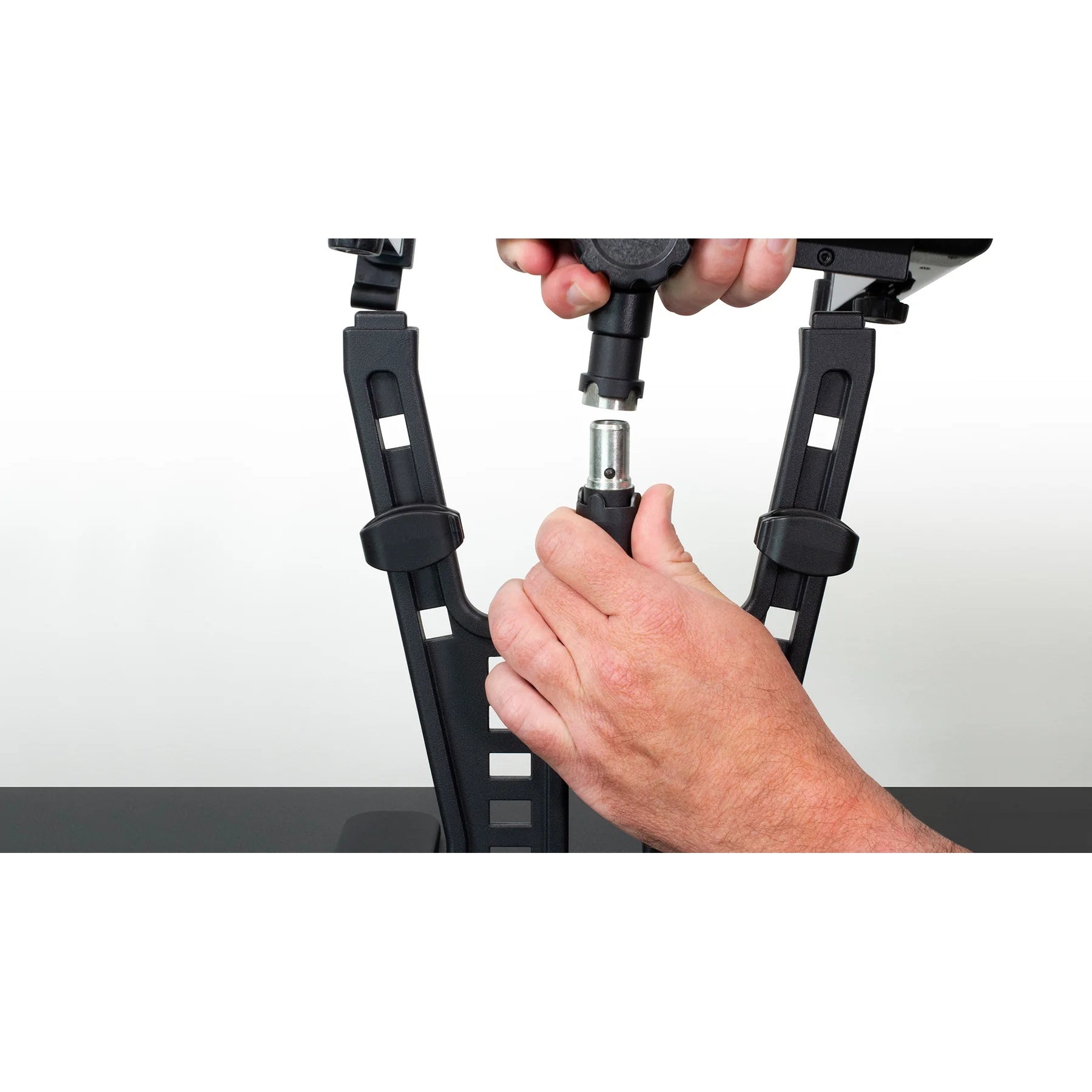 70520_Ultimate-Support-LPT-1000QR-HyperStation-QR-Two-Tier-Laptop-DJ-Stand_ALT43sqr