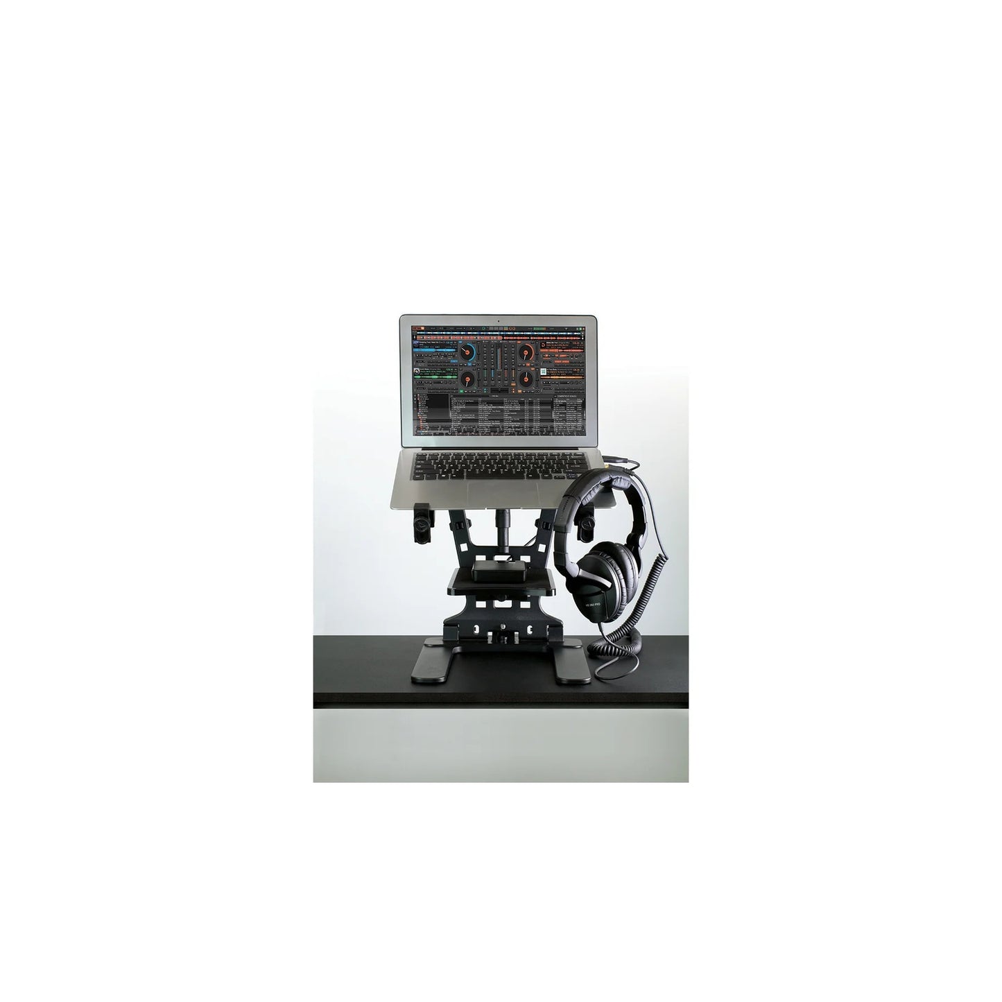 70520_Ultimate-Support-LPT-1000QR-HyperStation-QR-Two-Tier-Laptop-DJ-Stand_ALT45sqr