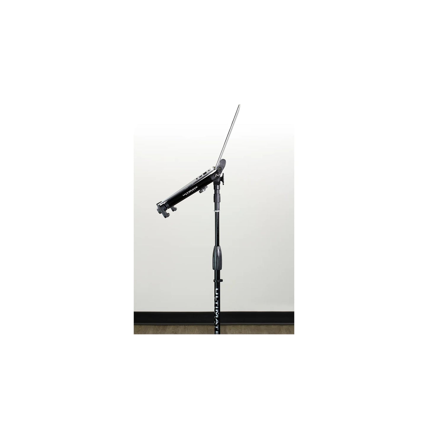 70520_Ultimate-Support-LPT-1000QR-HyperStation-QR-Two-Tier-Laptop-DJ-Stand_ALT49sqr