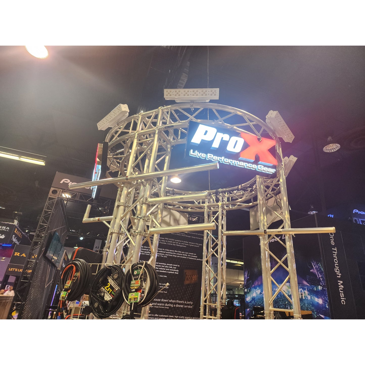 ProX XT-CSQ656-4X90 Square Frame Circular Truss 4 Segments 6.56 FT