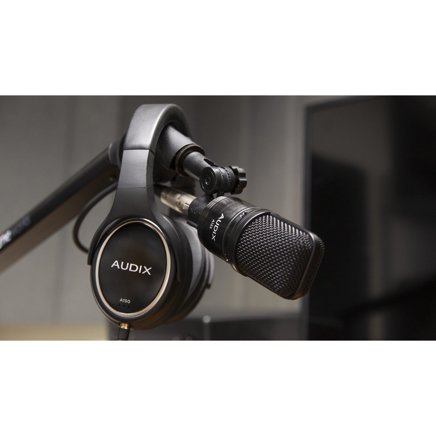 Audix A150 Dynamic Closed-Back Studio Reference Headphones lifestyle 2