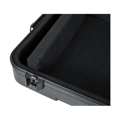 Gator GTSA-KEY61 61-Note Keyboard Case with Wheels interior corner