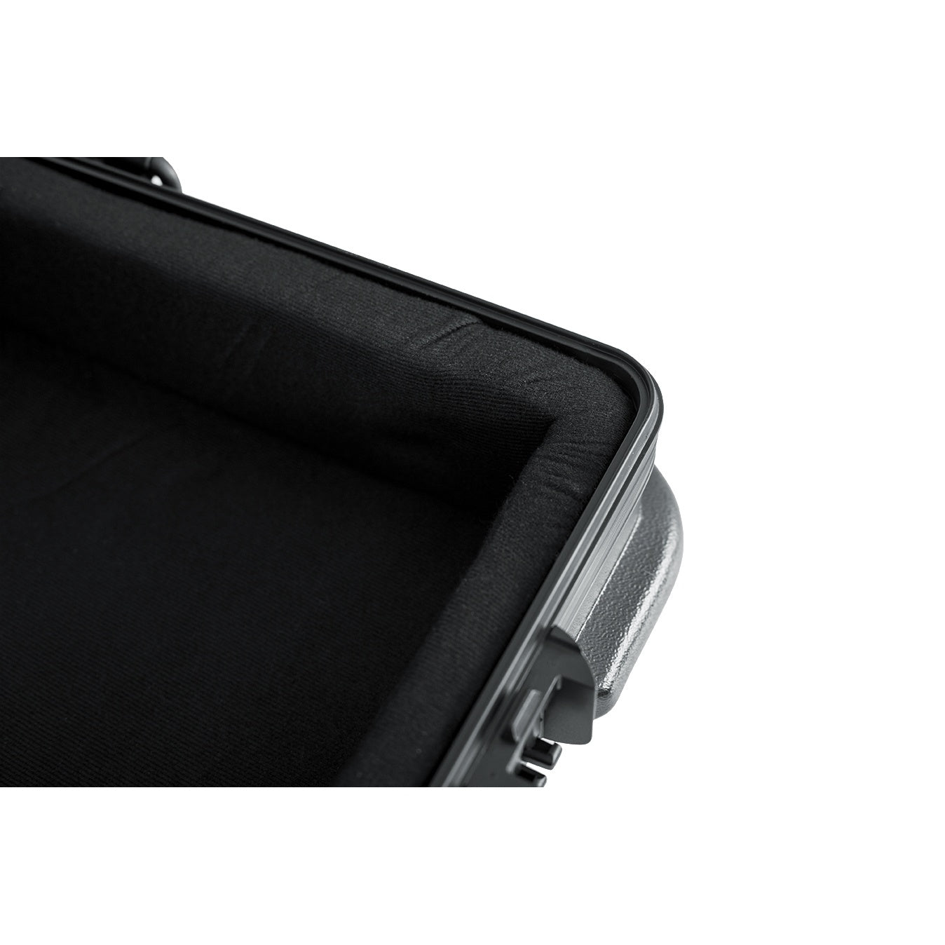 94035_Gator-GTSA-MIX192106-ATA-TSA-Molded-Mixer-Case_ALT04sqr