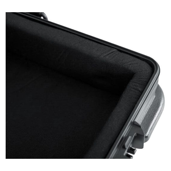 Gator GTSA-MIX203006 20 x 30 x 6 Mixer Case corner